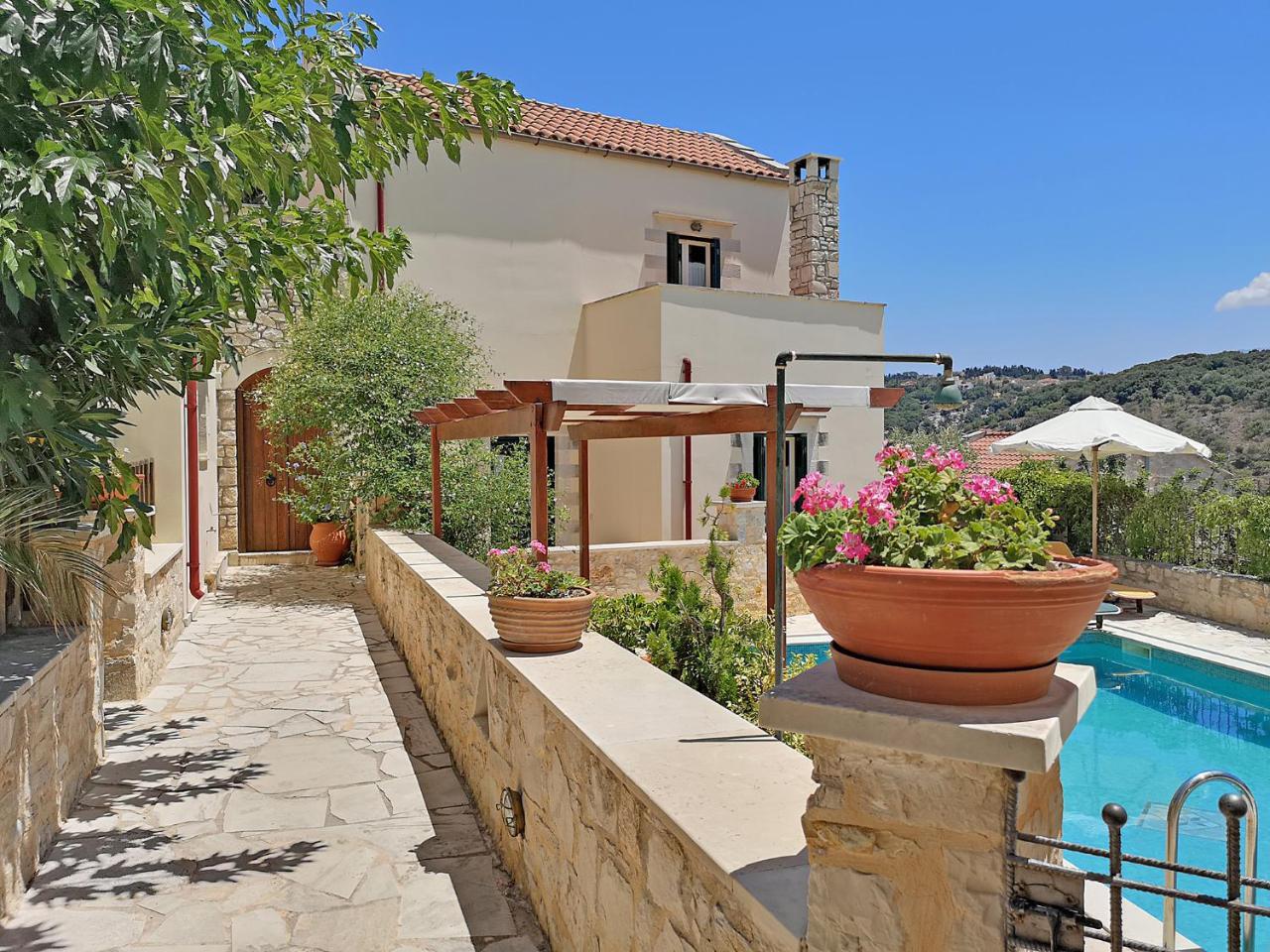 Helianthos Villas Douliana Exterior photo